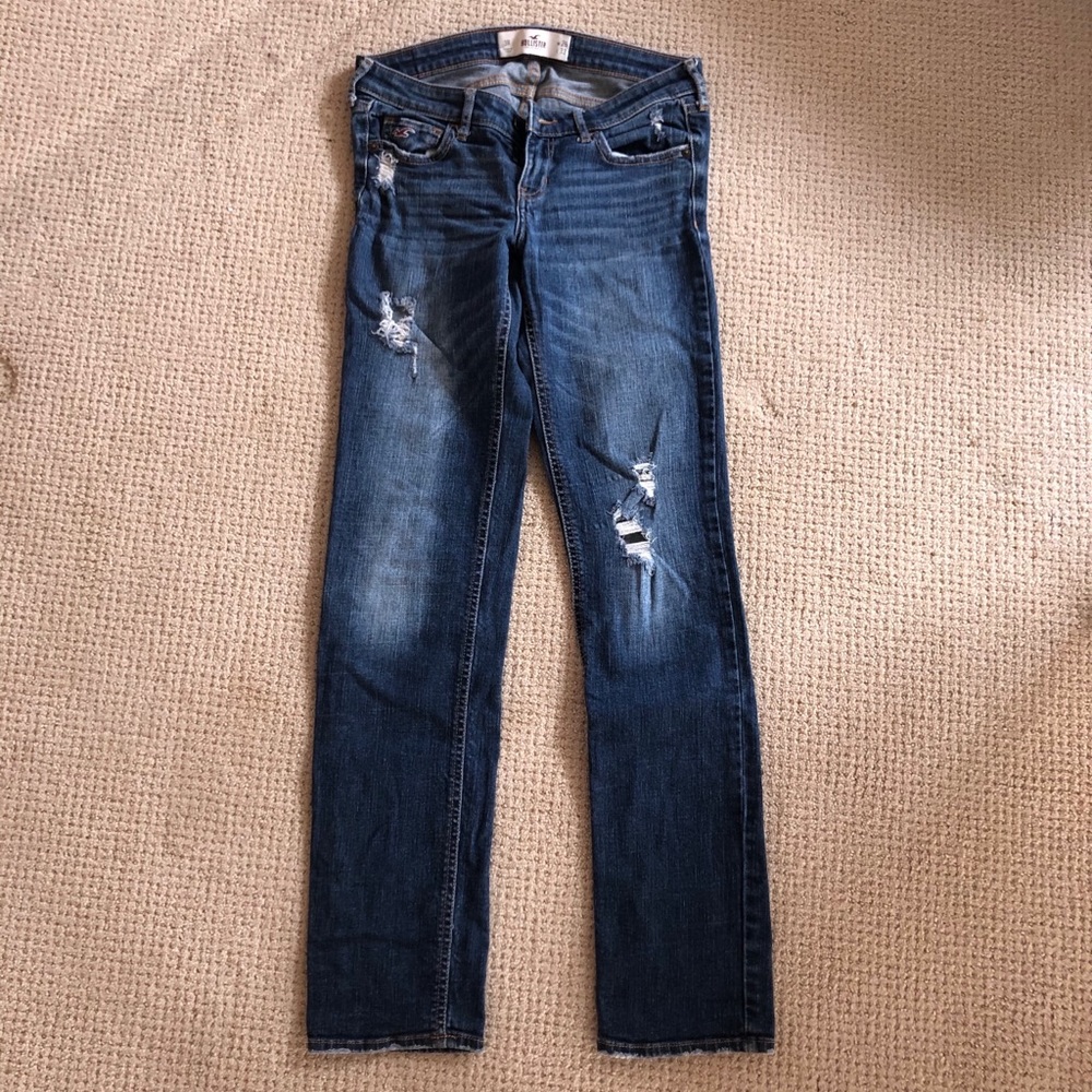 Dark wash ripped hollister jeans
